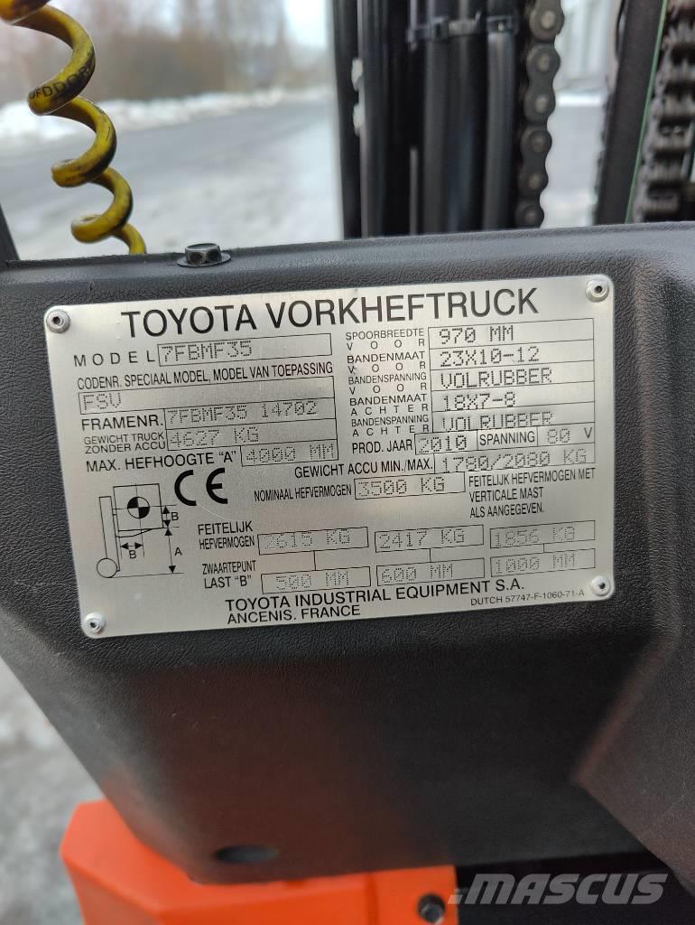 Toyota 7FBMF35 Sähkötrukki Carretillas de horquilla eléctrica