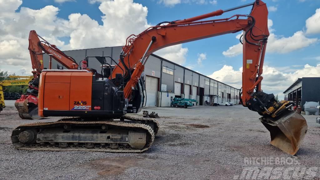 Hitachi ZX225USRLC-6 Excavadoras sobre orugas