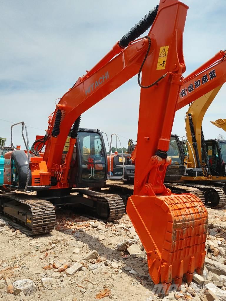 Hitachi ZX 135 Excavadoras sobre orugas