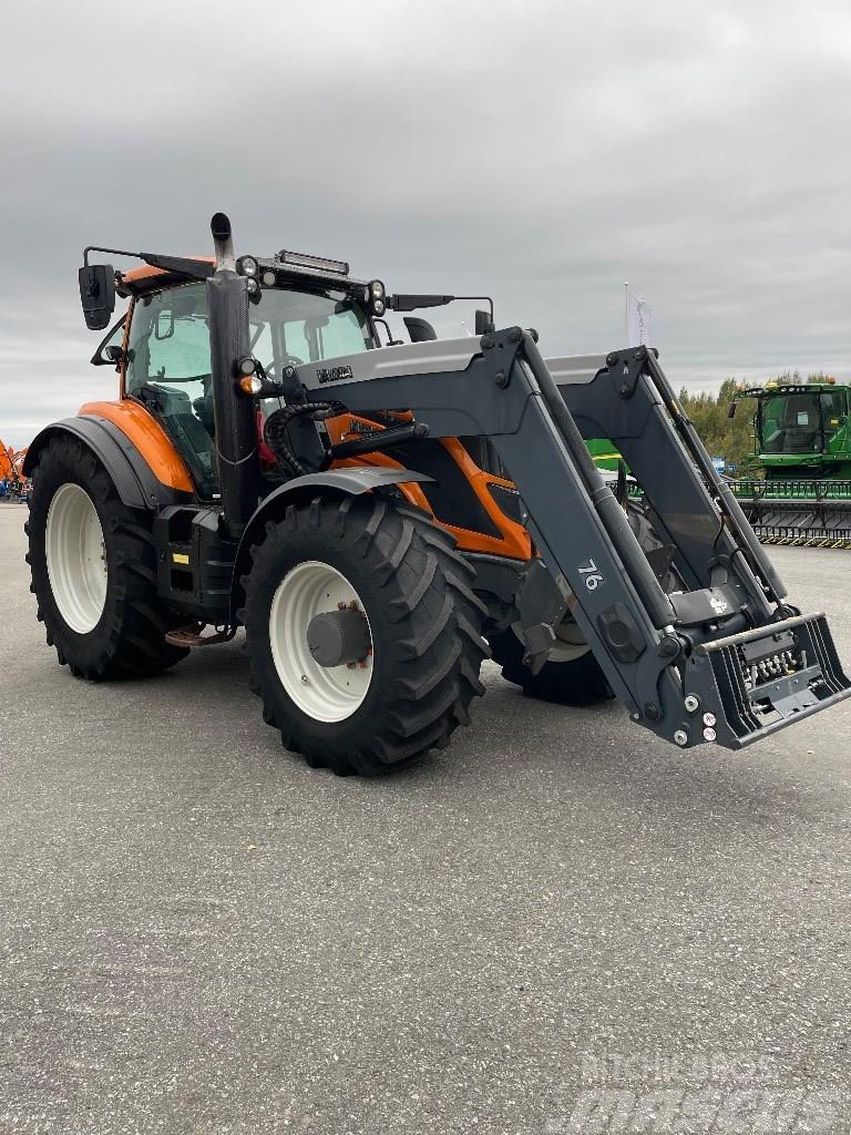 Valtra T 174 Tractores