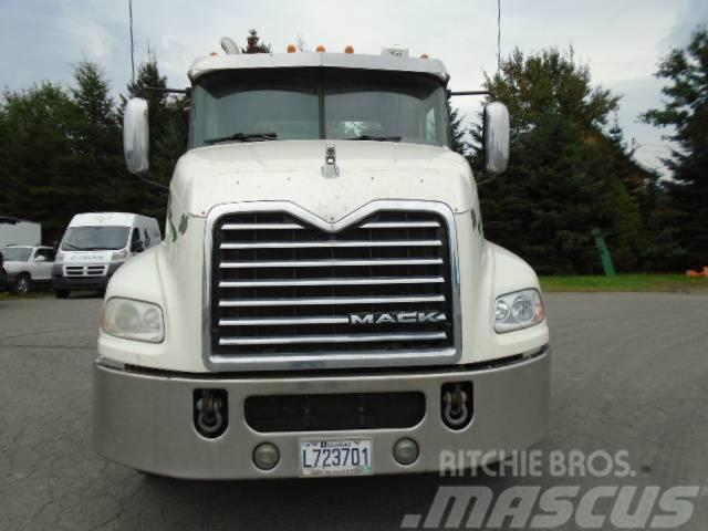 Mack CXU 613 Camiones tractor