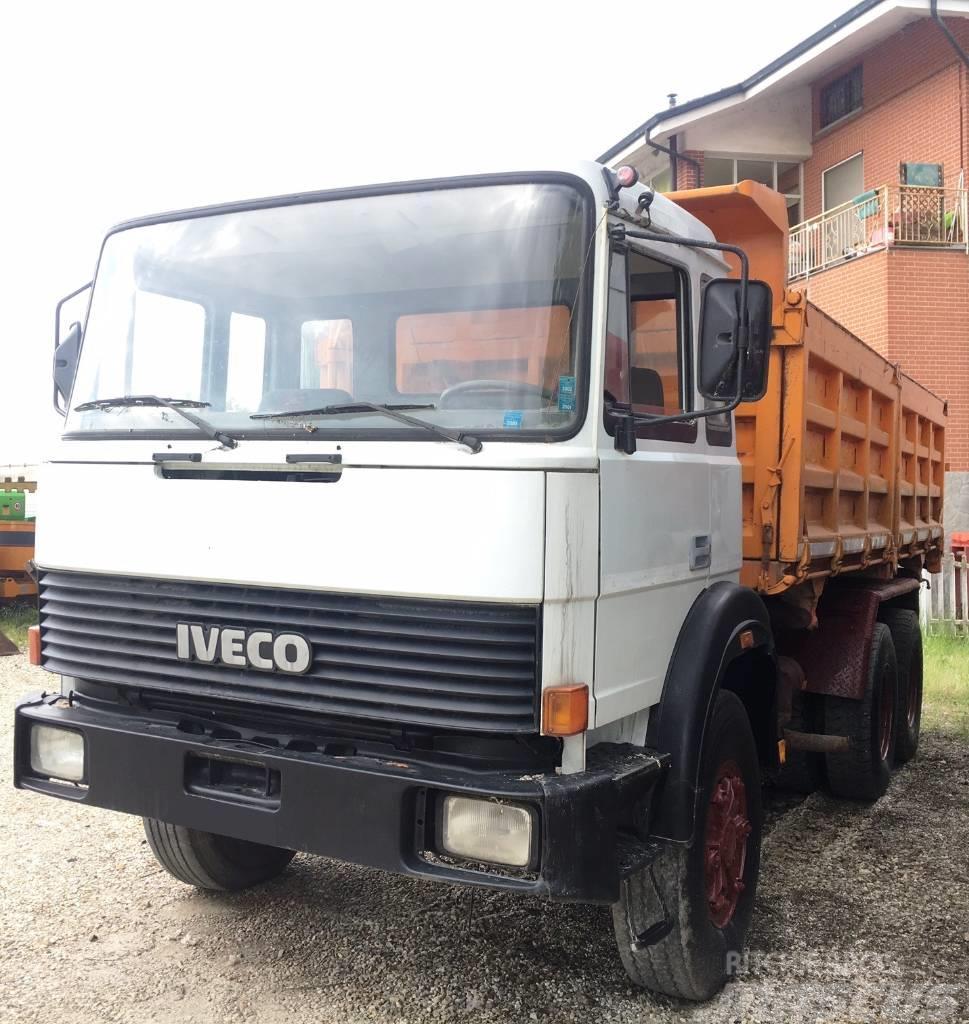 Iveco 330-26 Bañeras basculantes usadas