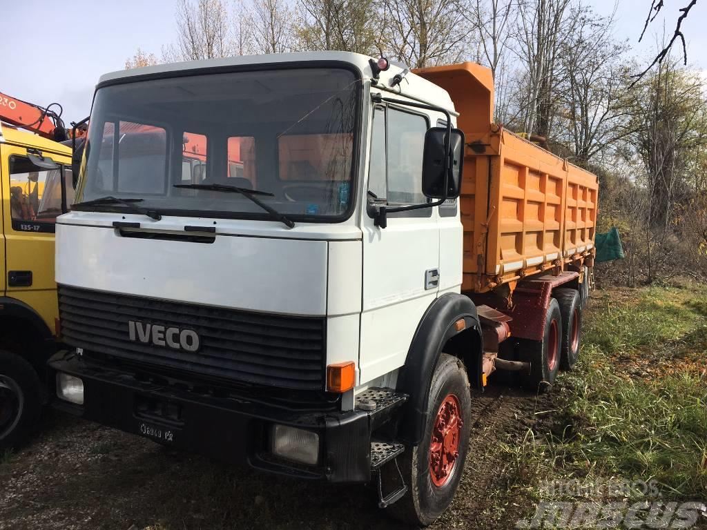 Iveco 330-26 Bañeras basculantes usadas