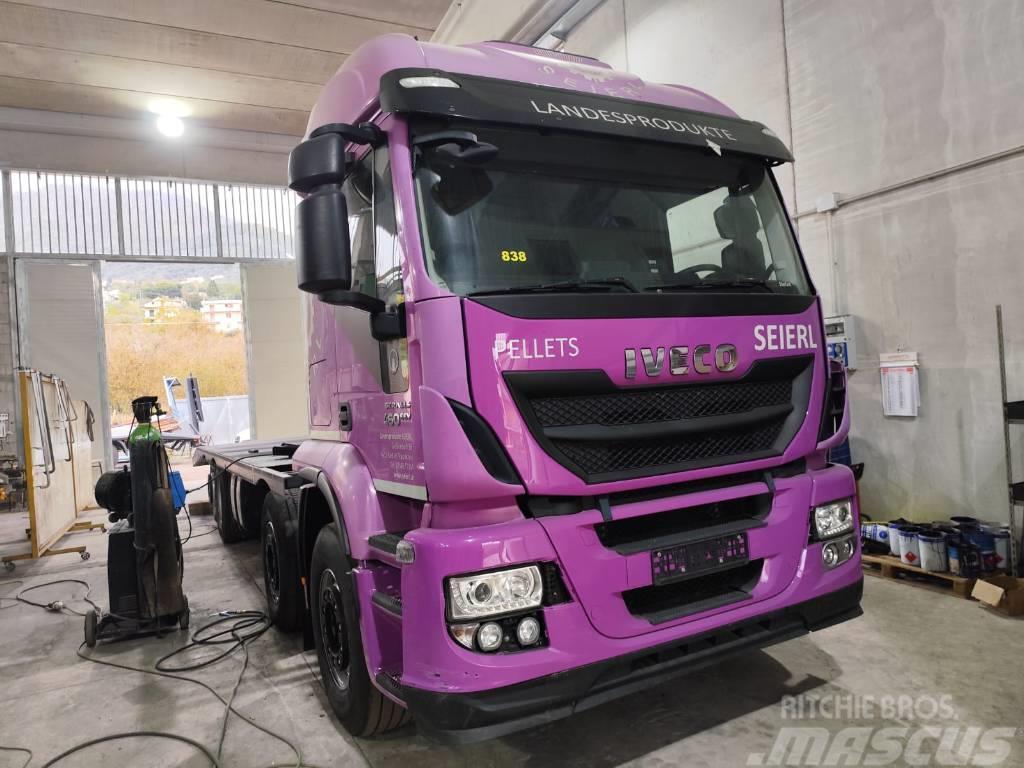 Iveco STRALIS 320S46 Camiones de superficie plana/cabrestantes