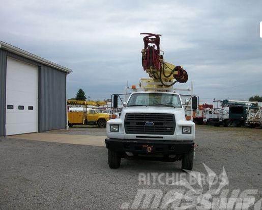 Altec D2050TR Plataformas sobre camión