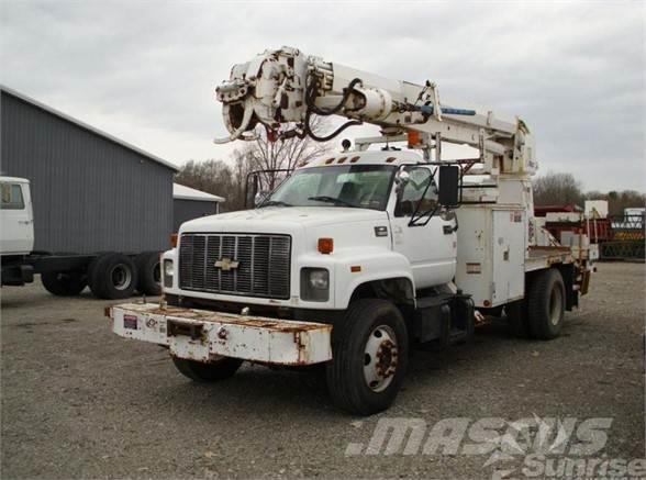 Altec D947BB Plataformas sobre camión