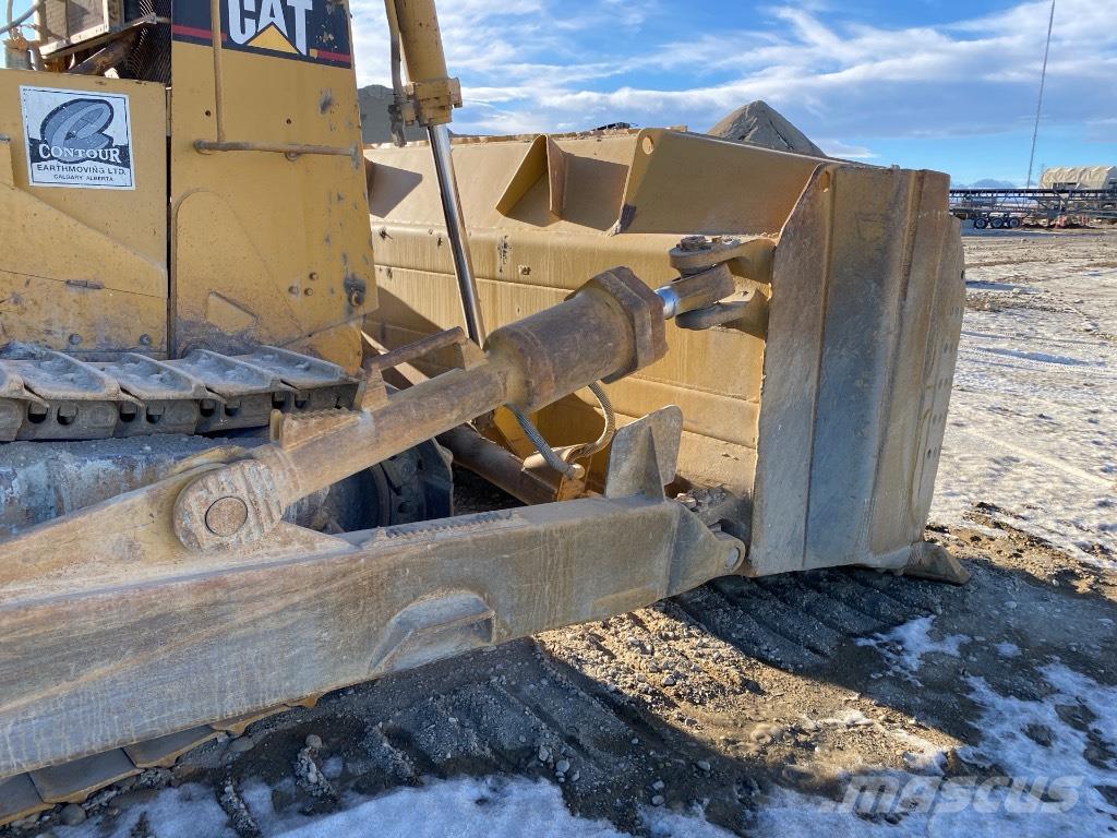 CAT D9L Buldozer sobre oruga