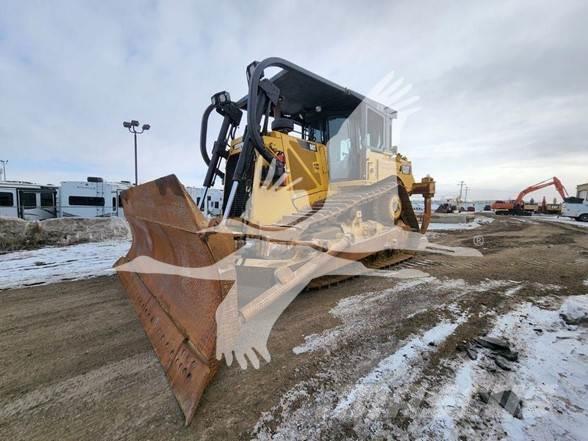 CAT D8T Buldozer sobre oruga