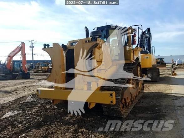 CAT D8T Buldozer sobre oruga