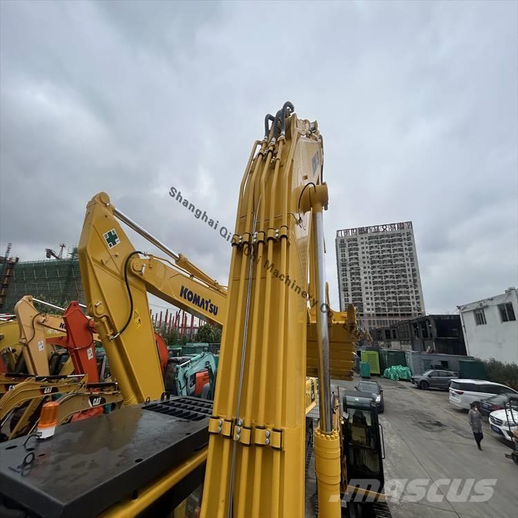 Komatsu 300-8 Excavadoras sobre orugas