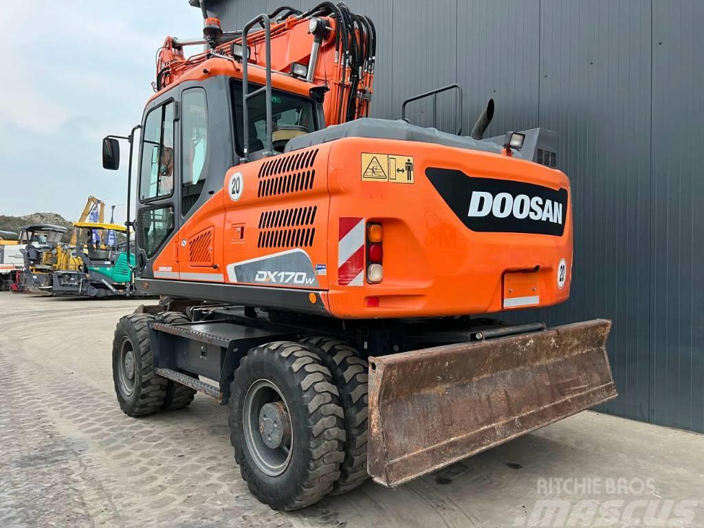 Doosan DX170W-5 Excavadoras de ruedas