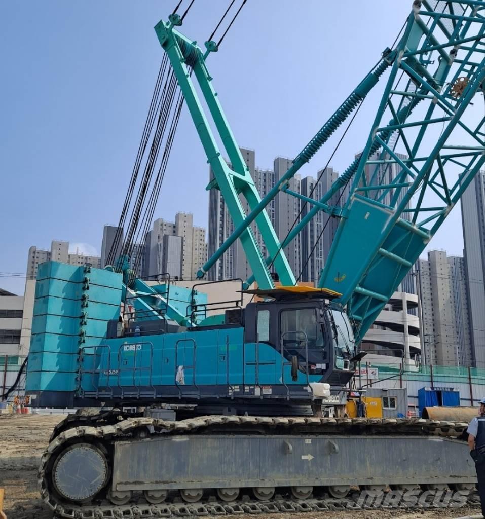 Kobelco CKS 2500 Grúas de oruga