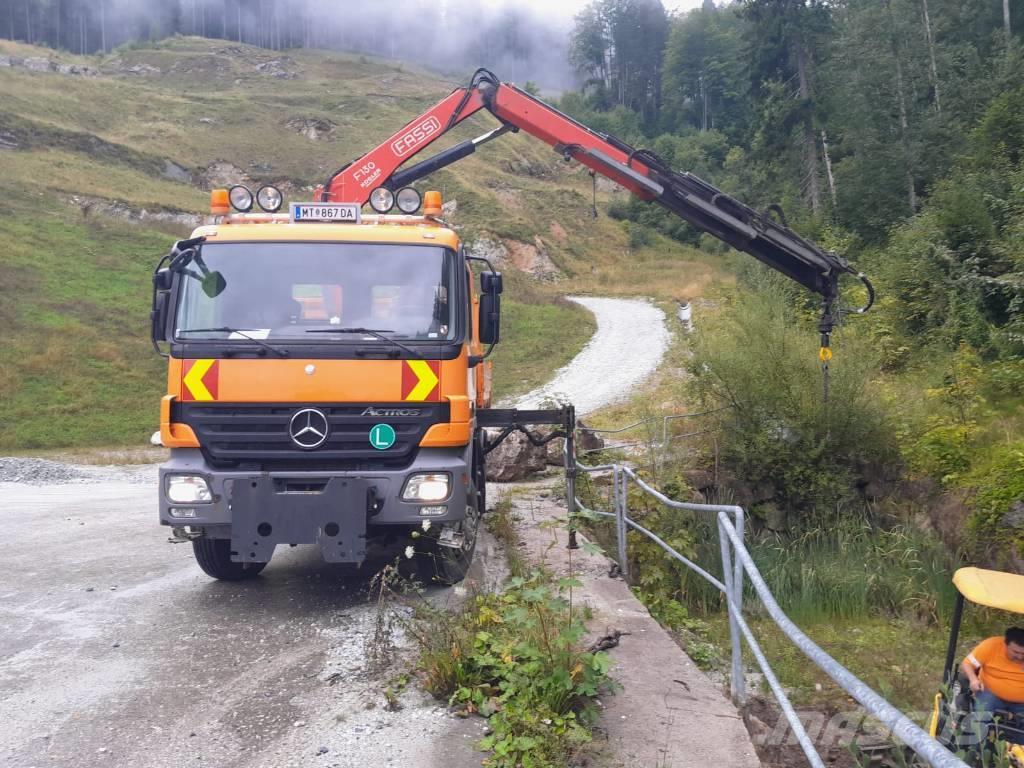 Fassi 130 Grúas cargadoras