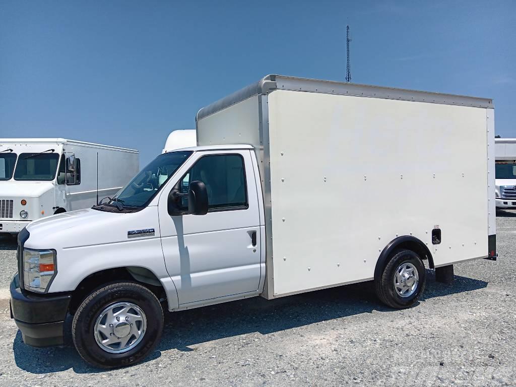 Ford E 350 Camiones con caja de remolque