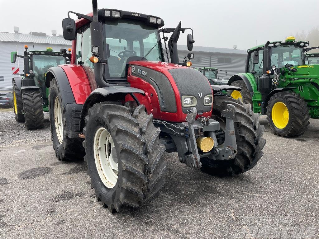 Valtra N 142 Tractores