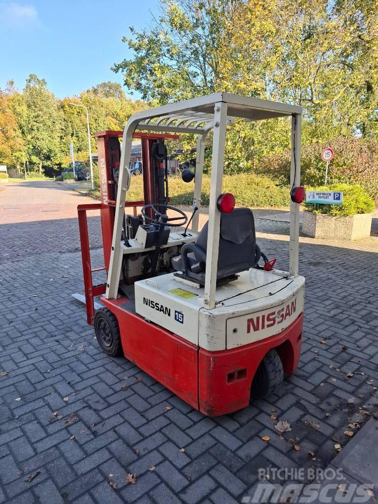 Nissan FB15 Heftruck Carretillas de horquilla eléctrica