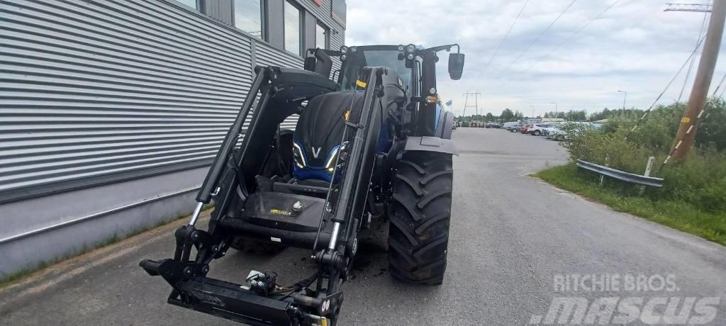 Valtra T 145 Tractores