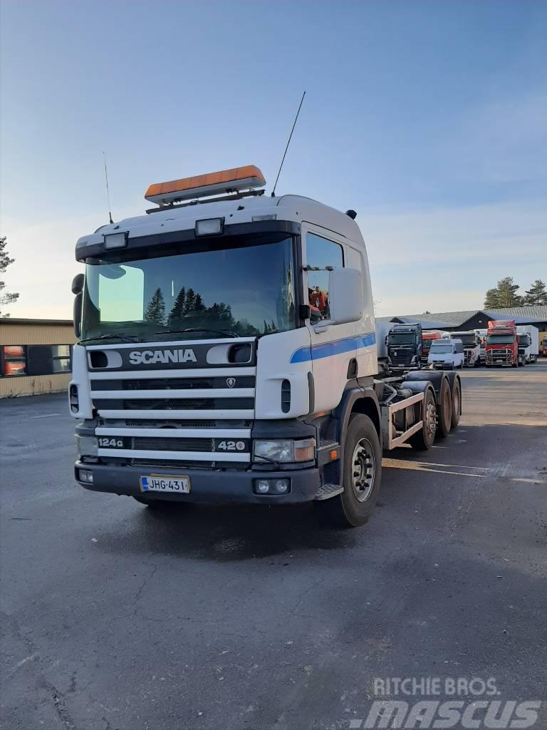 Scania P 124 Camiones elevadores de gancho