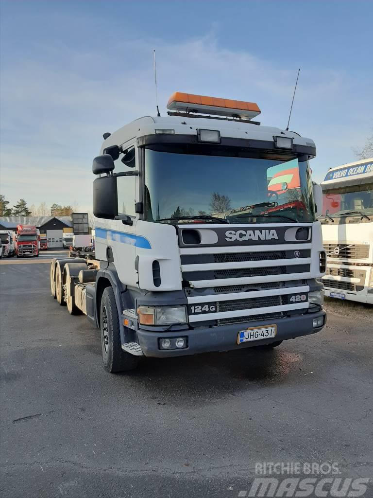 Scania P 124 Camiones elevadores de gancho