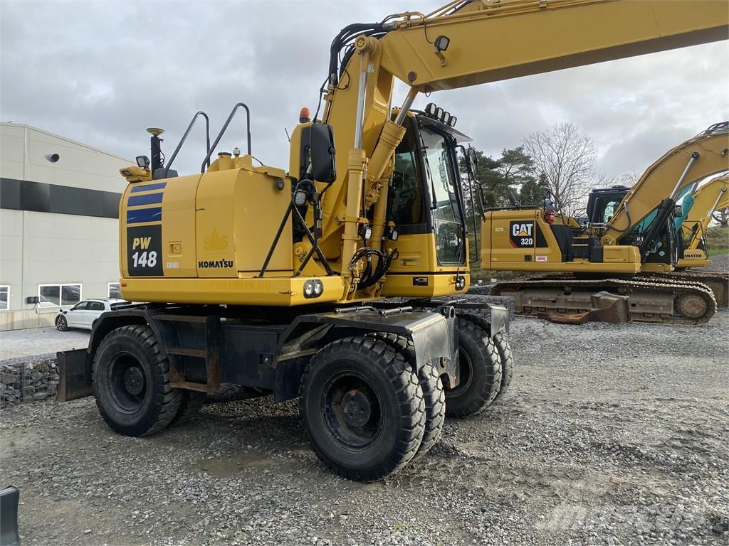 Komatsu PW148-10 Excavadoras de ruedas