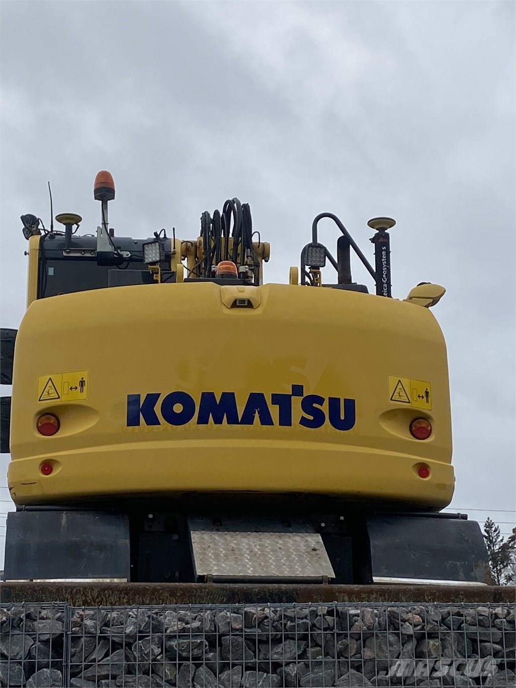 Komatsu PW148-10 Excavadoras de ruedas