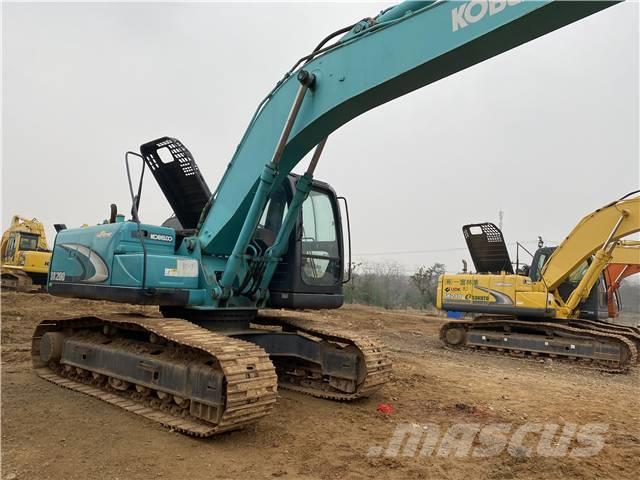 Kobelco SK200 Excavadoras sobre orugas