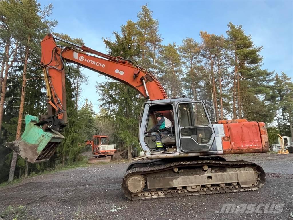 Hitachi EX200 Excavadoras sobre orugas