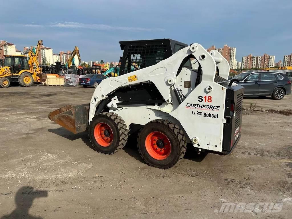 Bobcat S18 Minicargadoras