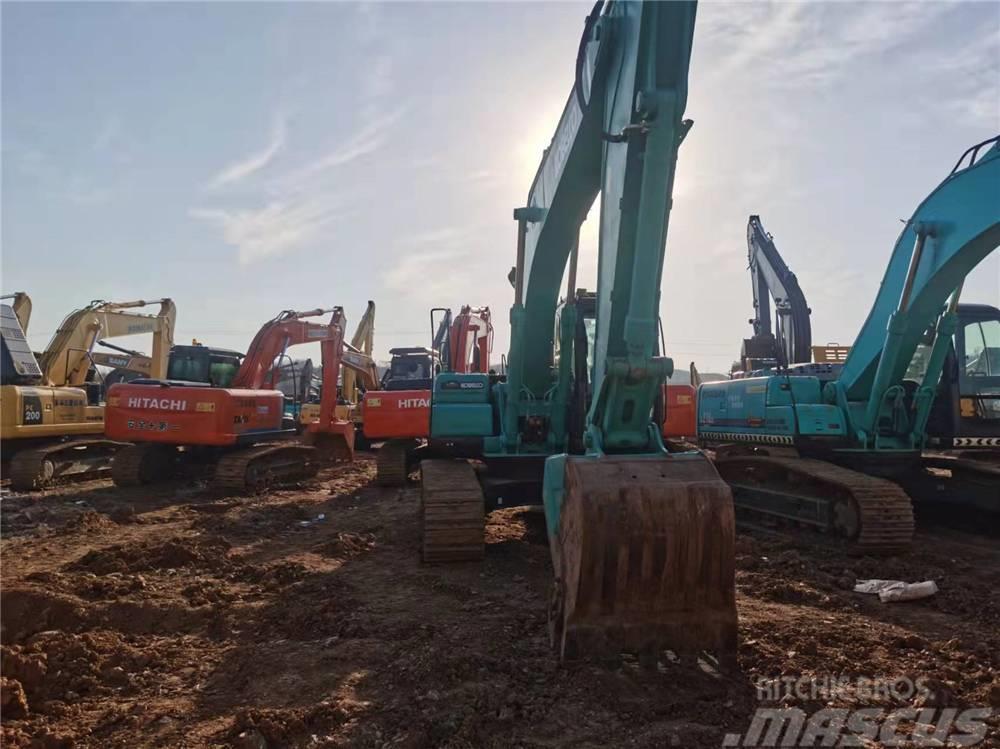 Kobelco SK200-8 Excavadoras sobre orugas