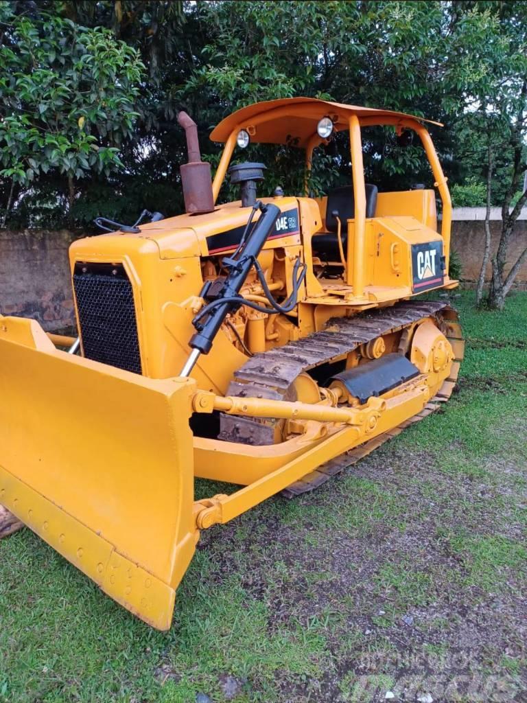 CAT D4E Tractores compactos