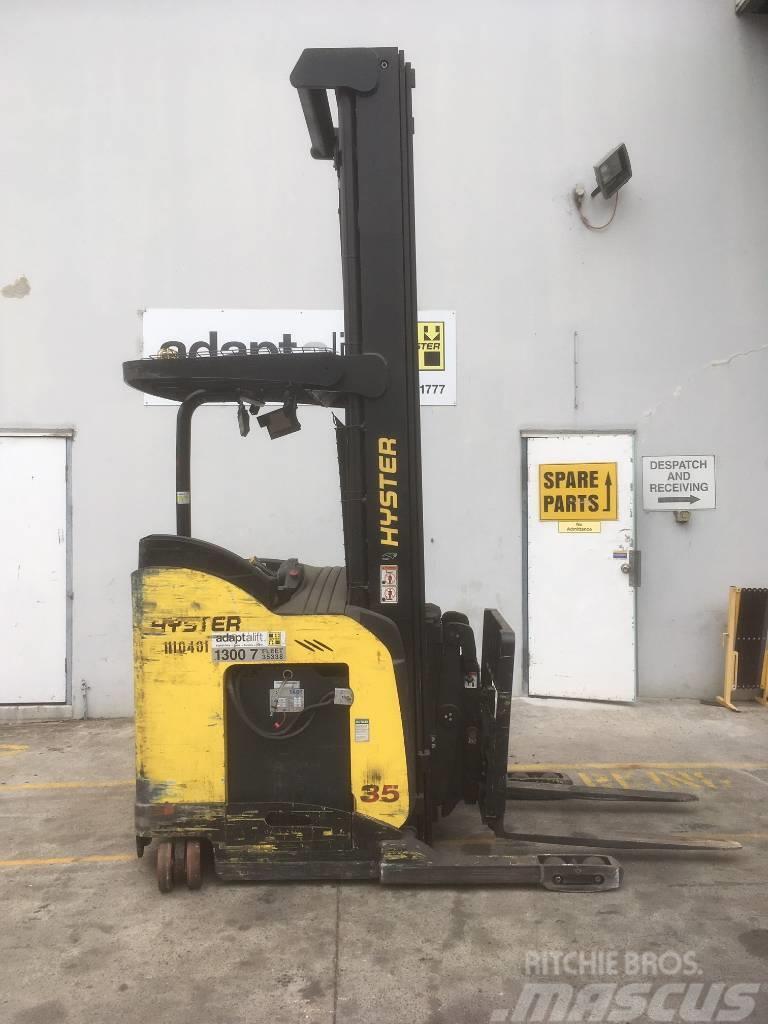 Hyster N35ZDR Montacargas de alcance de gran altura