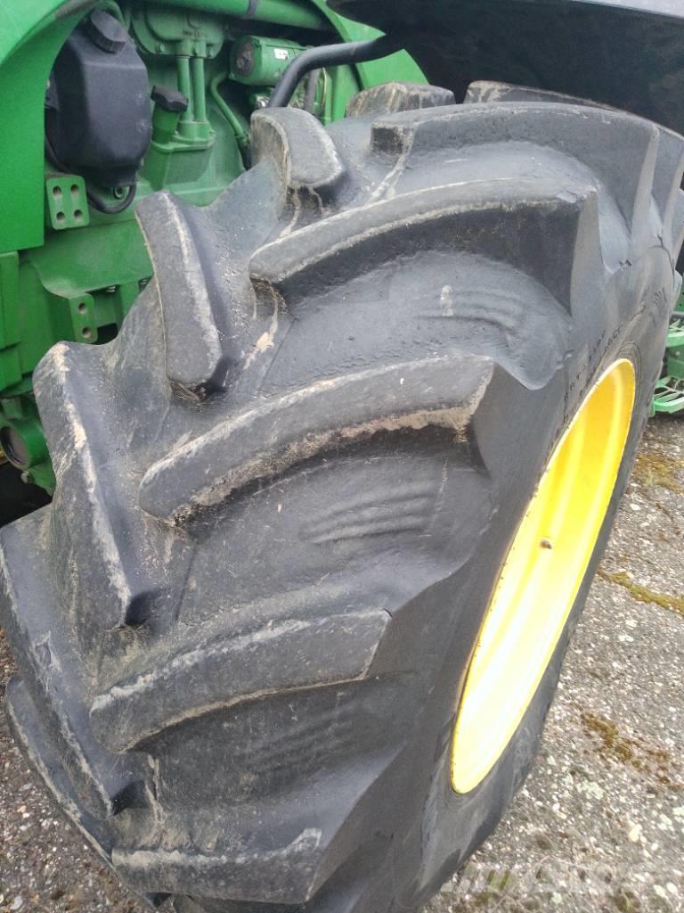 John Deere 8430 Tractores