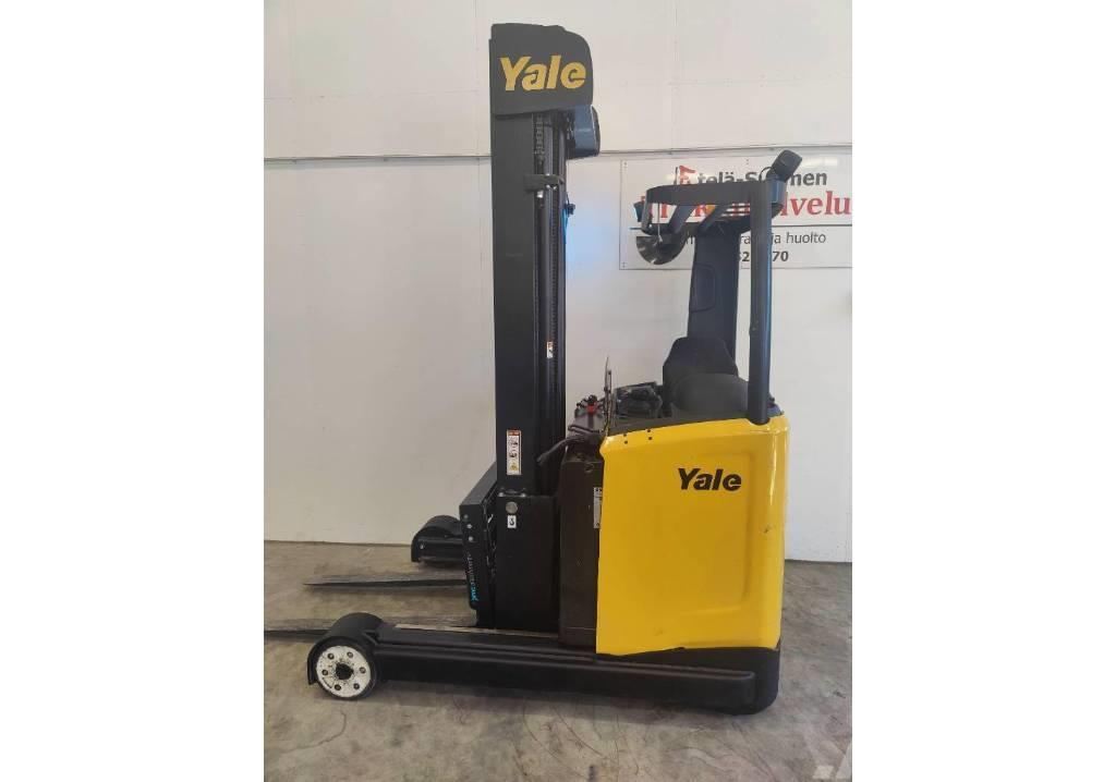 Yale MR25-14 Montacargas de alcance de gran altura