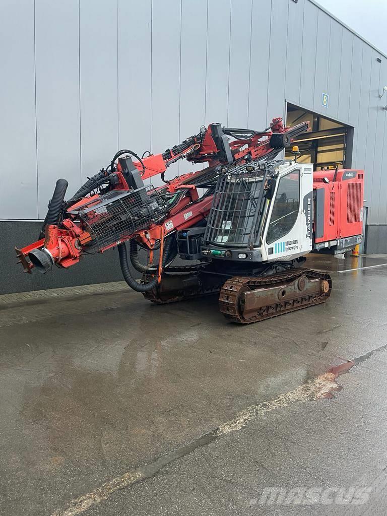 Sandvik DX800 Perforadora de superficie