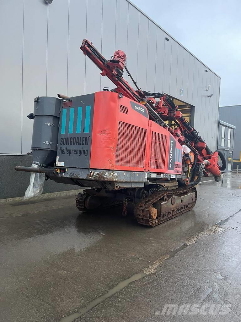 Sandvik DX800 Perforadora de superficie