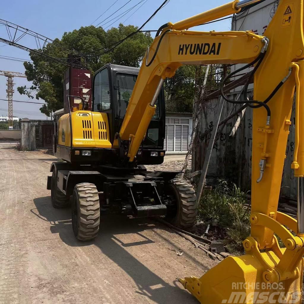 Hyundai R60W-7 Excavadoras de ruedas