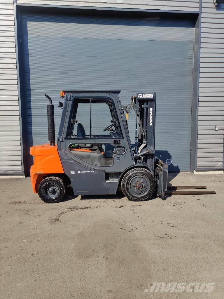 Doosan D30GP Dieseltrukki Camiones diesel