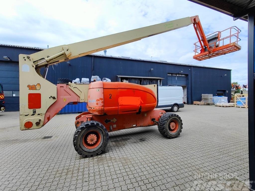 JLG 800AJ Plataformas con brazo de elevación manual