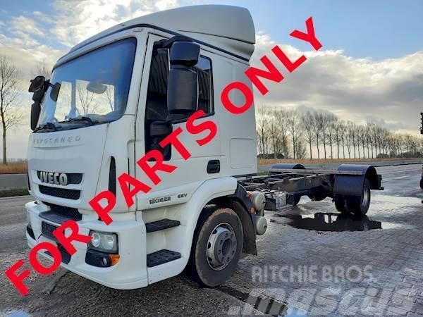 Iveco 120E22 Camiones con chasís y cabina