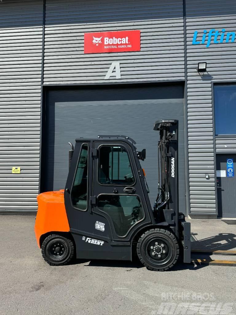 Doosan D35NXP Dieseltrukki Camiones diesel