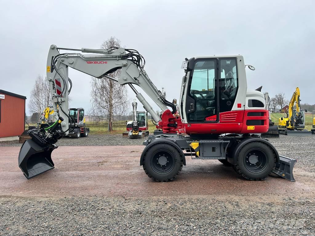 Takeuchi TB395 Excavadoras de ruedas