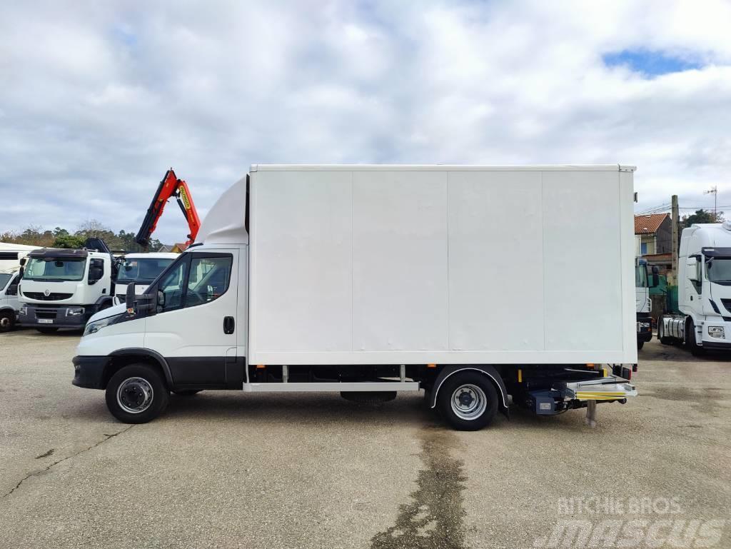 Iveco DAILY 70C18 Camiones con caja de remolque