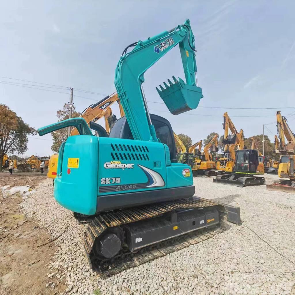 Kobelco SK 75 Excavadoras sobre orugas