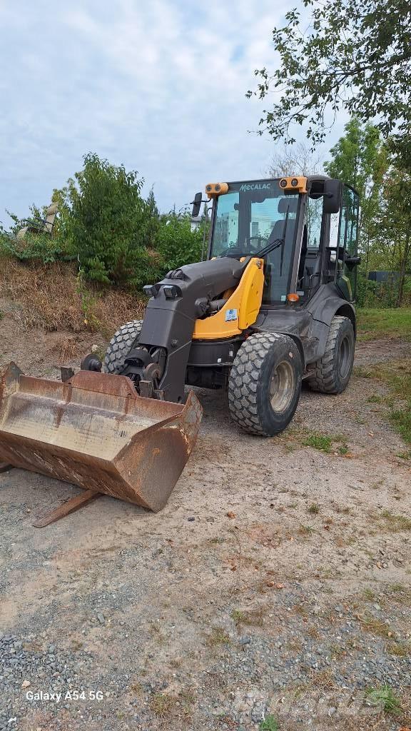 Mecalac AS 900 Cargadoras sobre ruedas