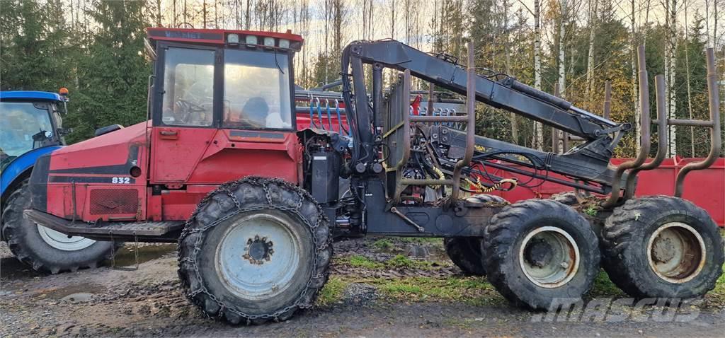 Valmet 832 Transportadoras