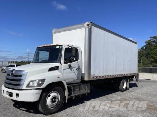 Hino 268 Camiones con caja de remolque