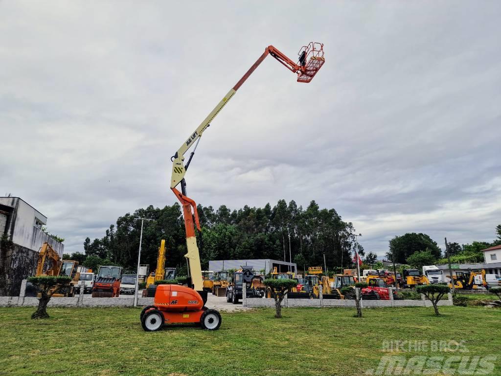 JLG 600 AJ Plataformas con brazo de elevación manual