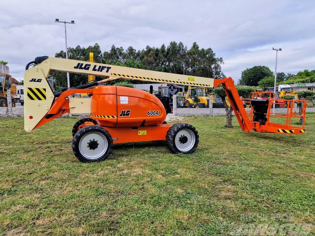 JLG 600 AJ Plataformas con brazo de elevación manual