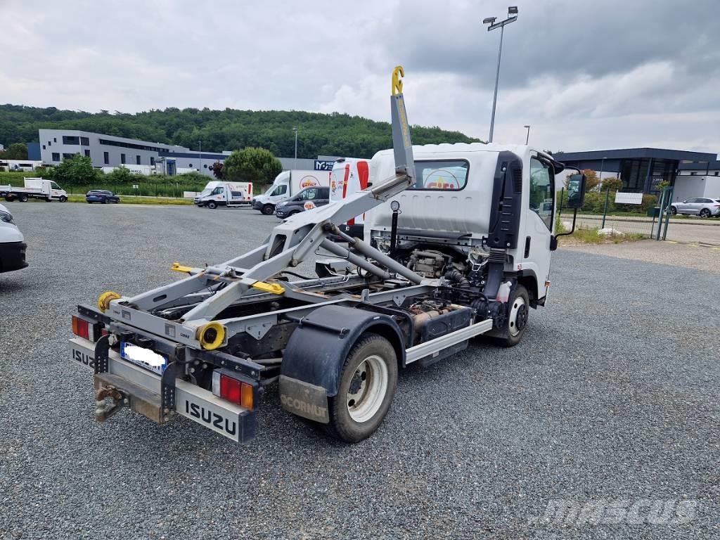 Isuzu N-Series Furgonetas cerradas