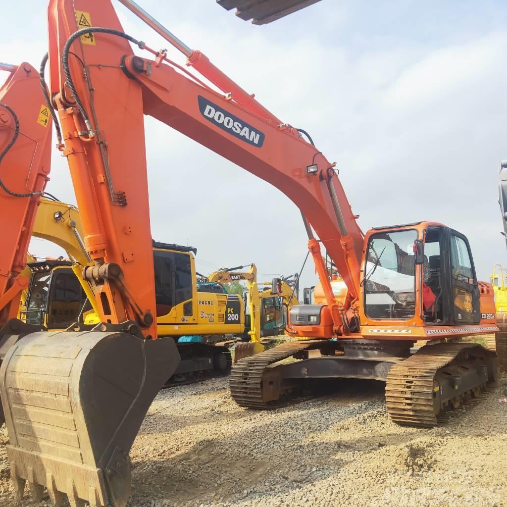 Doosan DX260LC Excavadoras sobre orugas